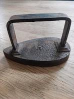 Antiek strijkijzer, Antiek en Kunst, Antiek | Gereedschap en Instrumenten, Ophalen of Verzenden
