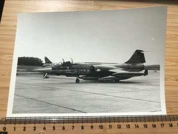 Lockheed F104G Starfighter KLU D-8013 Vliegtuig Luchtvaart  beschikbaar voor biedingen