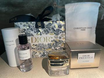 Luxe Dior Prestige la crème en Dior gris Private collection beschikbaar voor biedingen