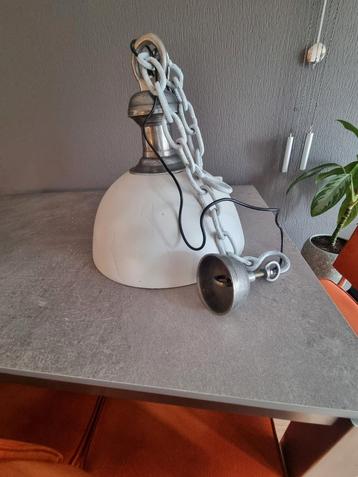Mooi robuuste industriële hanglamp van zware kwaliteit  beschikbaar voor biedingen