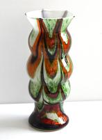 Prachtig Opaline Florance, glazen vaasje, uit de jaren 60, Huis en Inrichting, Woonaccessoires | Vazen, Overige kleuren, Ophalen of Verzenden