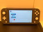 Nintendo Switch Lite Grijs Paars 1 Game HDH-001, Spelcomputers en Games, Spelcomputers | Nintendo Switch Lite, Ophalen of Verzenden