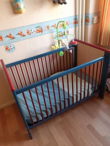 Kindikantje + commode beschikbaar voor biedingen