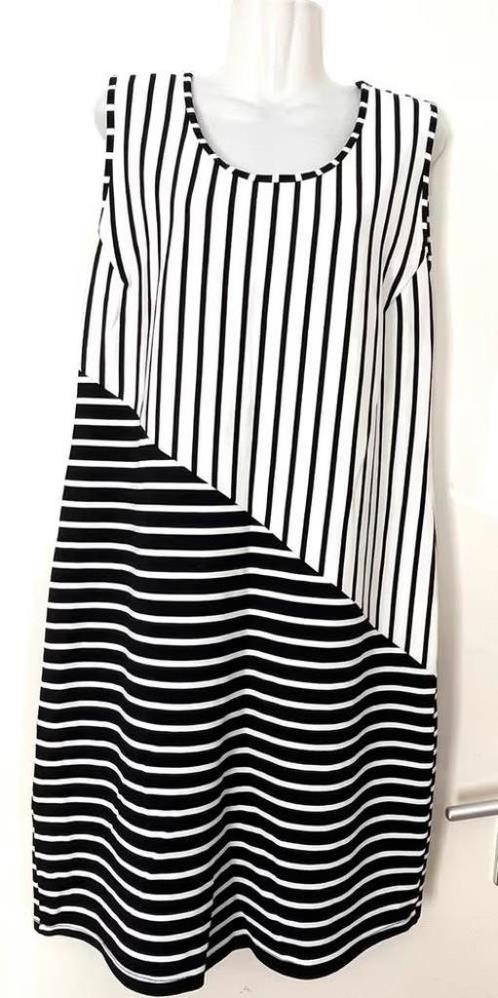 Ophilia jurk maat 42, Kleding | Dames, Jurken, Zo goed als nieuw, Maat 42/44 (L), Zwart, Knielengte, Ophalen of Verzenden