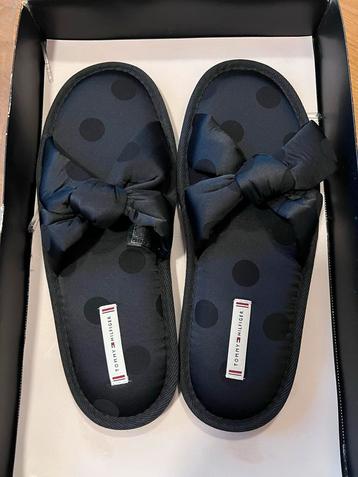 Tommy Hilfiger Pantoffels Nieuw beschikbaar voor biedingen