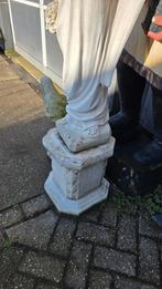 Grote betonnen engel, Ophalen, Steen