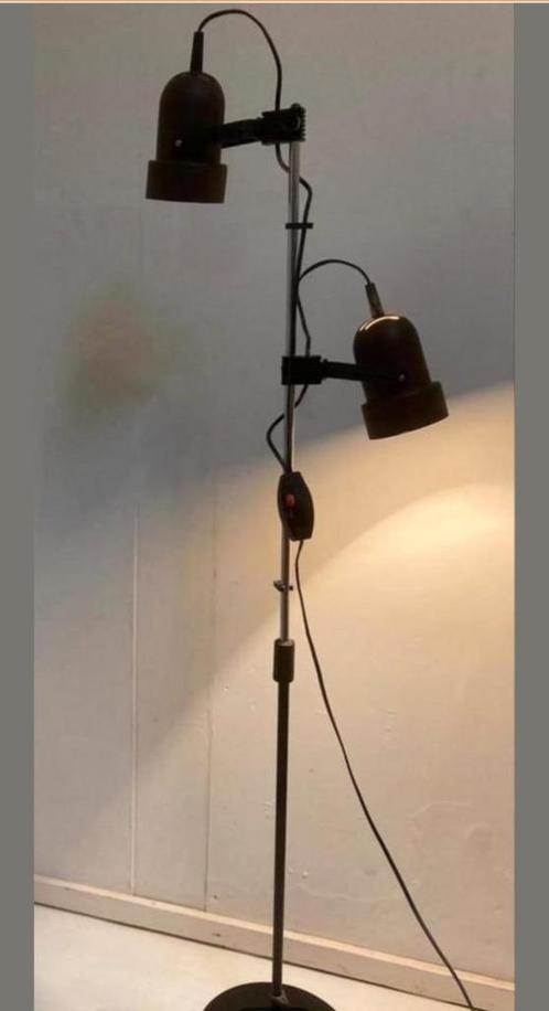 Vintage vloerlampen jaren 70 met dubbele spot retro lampen, Huis en Inrichting, Lampen | Vloerlampen, Gebruikt, 100 tot 150 cm