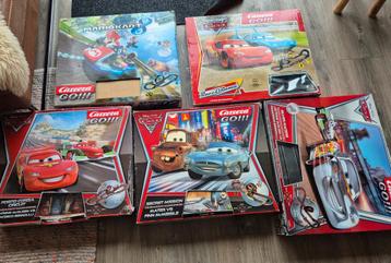 5x Carrera Racebaan Cars en Mario kart totaal bijna 30 meter beschikbaar voor biedingen