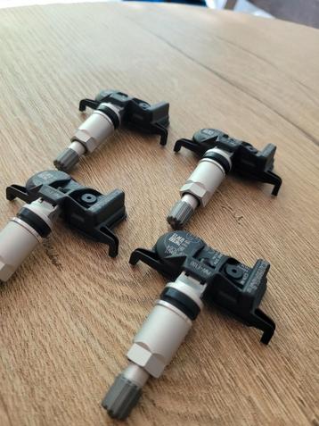 4x TPMS sensoren voor Toyota Corolla, Camry, Avalon. NIEUW beschikbaar voor biedingen