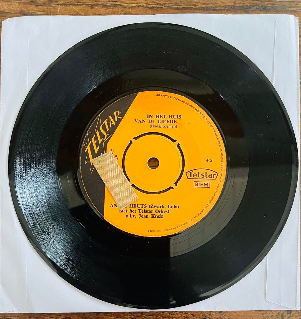 Zwarte Lola In het huis van de liefde op Telstar 1375 label, Ophalen of Verzenden, Gebruikt, Overige formaten, Levenslied of Smartlap