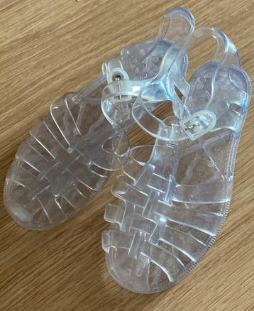 Waterschoenen maat 32 beschikbaar voor biedingen