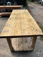 Oude robuuste houten werktafel of werkbank of kookeiland, Antiek en Kunst, Curiosa en Brocante, Ophalen