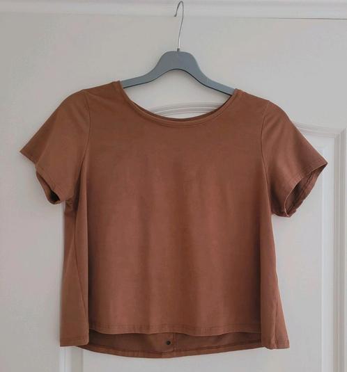 Pimkie top suede look. Maat M., Kleding | Dames, T-shirts, Zo goed als nieuw, Maat 38/40 (M), Bruin, Korte mouw, Ophalen of Verzenden