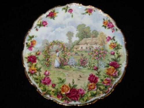 Royal Albert OLD COUNTRY ROSE servies, Huis en Inrichting, Keuken | Servies, Zo goed als nieuw, Overige typen, Overige stijlen