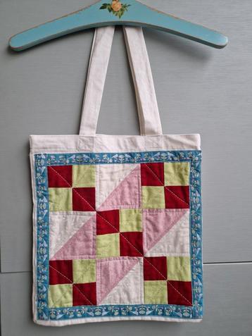 Handgemaakt handmade tote bag linnen tas met quilt  beschikbaar voor biedingen