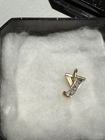 bicolor gouden letterhangertje Y met 2 briljantjes beschikbaar voor biedingen