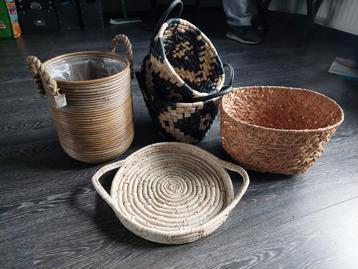 manden set beschikbaar voor biedingen