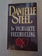 Danielle Steel - De volmaakte vreemdeling, Gelezen, Ophalen of Verzenden