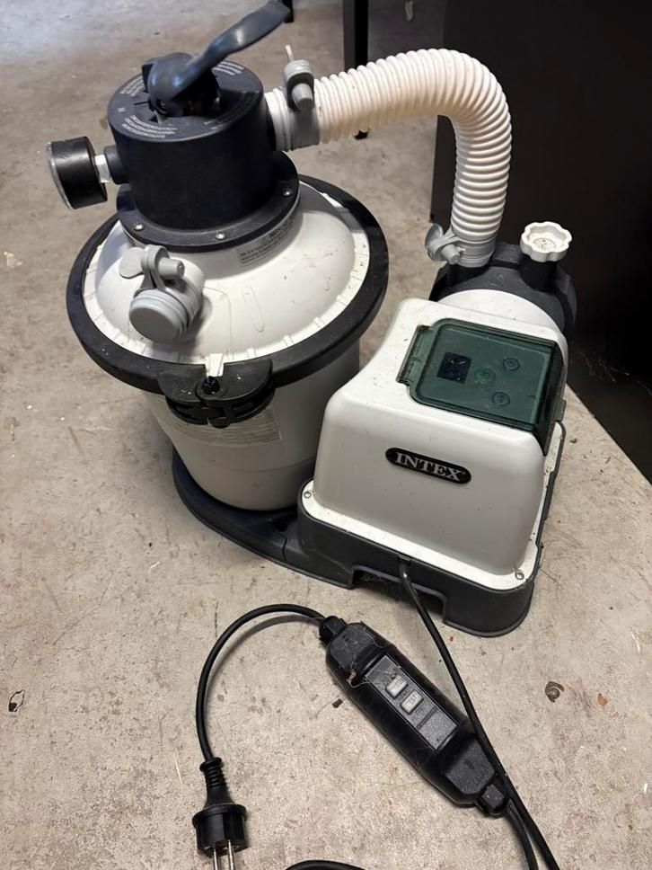 Intex Zandfilterpomp met uv filter(lamp), Tuin en Terras, Zwembad-toebehoren, Zo goed als nieuw, Filter, Ophalen