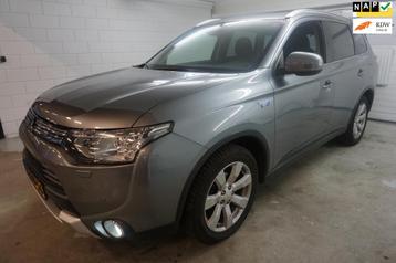 Mitsubishi Outlander 2.0 PHEV Instyle+ /NAVI / NAP / CAMERA/ beschikbaar voor biedingen