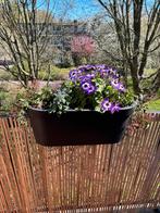 2 balkon plantenpotten, Ophalen, Balkon