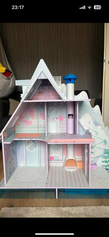 LOL Surprise Winter Chill Houten Chalet beschikbaar voor biedingen