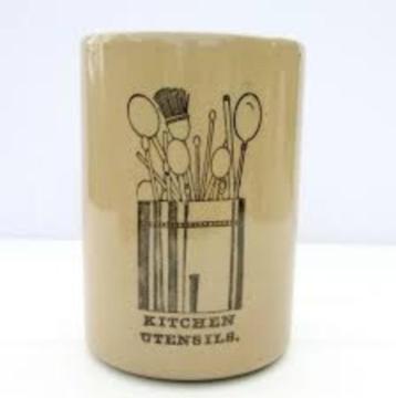 Gres pot / kitchen utensils beschikbaar voor biedingen