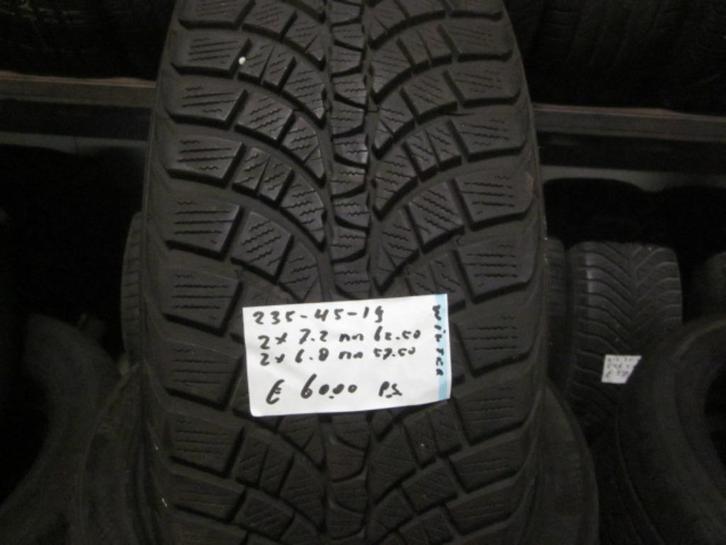 235 45 19 Kumho WinterCraft WP71 winterbanden, Auto-onderdelen, Banden en Velgen, Band(en), Winterbanden, 19 inch, 235 mm, Personenwagen
