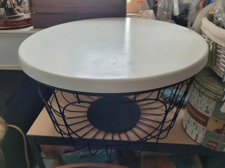 Salontafel, Dieren en Toebehoren, Kattenmanden, Zo goed als nieuw, Riet, Ophalen