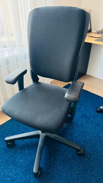 Ergonomische bureaustoel - comfortabel en verstelbaar beschikbaar voor biedingen