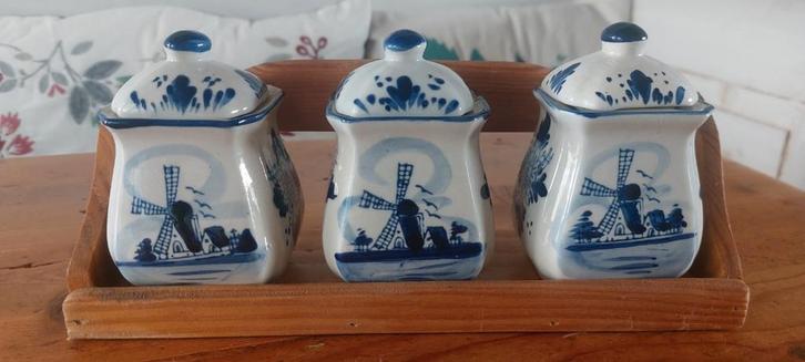 Drie Delfts Blauwe kruidenpotjes, Antiek en Kunst, Curiosa en Brocante, Ophalen of Verzenden