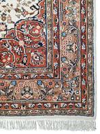 Handgeknoopt Perzisch wol Sarouk tapijt medallion 198x252cm, Persian Perzisch vintage oosters hype, Crème, 150 tot 200 cm, 200 cm of meer