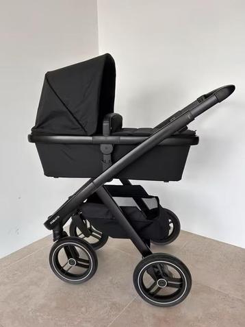Dubatti two kinderwagen Carbon Black (reiswieg en buggy) beschikbaar voor biedingen