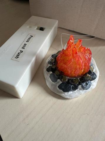 Hollands Kampvuur met Licht beschikbaar voor biedingen