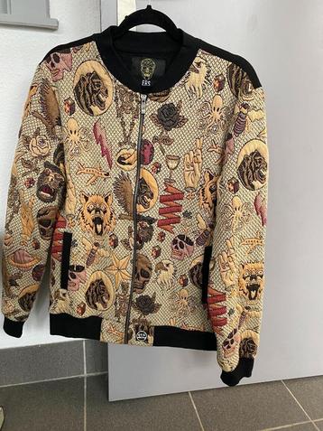 streetart vest beschikbaar voor biedingen