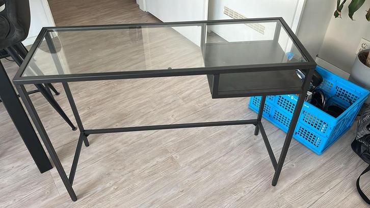 Stalen Side Table / Bureau met Glazen Plaat, Huis en Inrichting, Tafels | Sidetables, Zo goed als nieuw, 25 tot 50 cm, 50 tot 100 cm