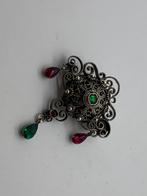 V238 Prachtige zilveren streekdracht broche, Sieraden, Tassen en Uiterlijk, Antieke sieraden, Ophalen of Verzenden, Zilver, Met edelsteen