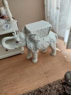 Bijzettafel olifant, Ophalen