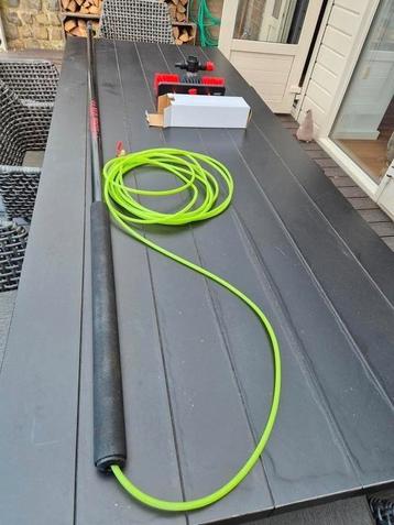 Aluminium telescoopsteel 9 meter high clean met borstel  beschikbaar voor biedingen