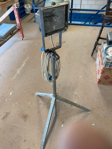 Bouw lamp halogeen beschikbaar voor biedingen