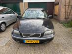 Volvo V70 2.4 140PK 2001 Zwart, Auto's, Voorwielaandrijving, 1800 kg, Zwart, Stationwagon