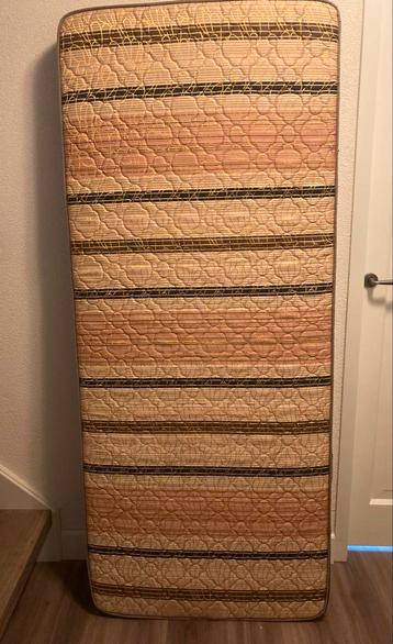 Matras 190 x 80 cm - Eenpersoons beschikbaar voor biedingen