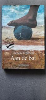 Lieneke Dijkzeul - Aan de bal, Ophalen of Verzenden, Zo goed als nieuw