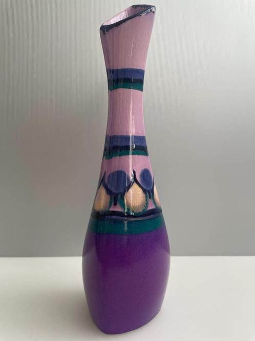 Vaasje plateel Flora Gouda, Antiek en Kunst, Antiek | Keramiek en Aardewerk, Verzenden