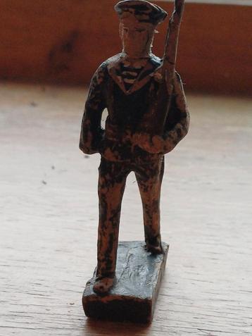 Oude poppetje Soldaat - Matroos met Geweer-Durso Belgium beschikbaar voor biedingen