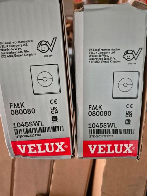 Velux raamdecoratie en buitenzonwering lichtkoepel, Doe-het-zelf en Verbouw, Glas en Ramen, Zo goed als nieuw, Dakraam, Ophalen of Verzenden