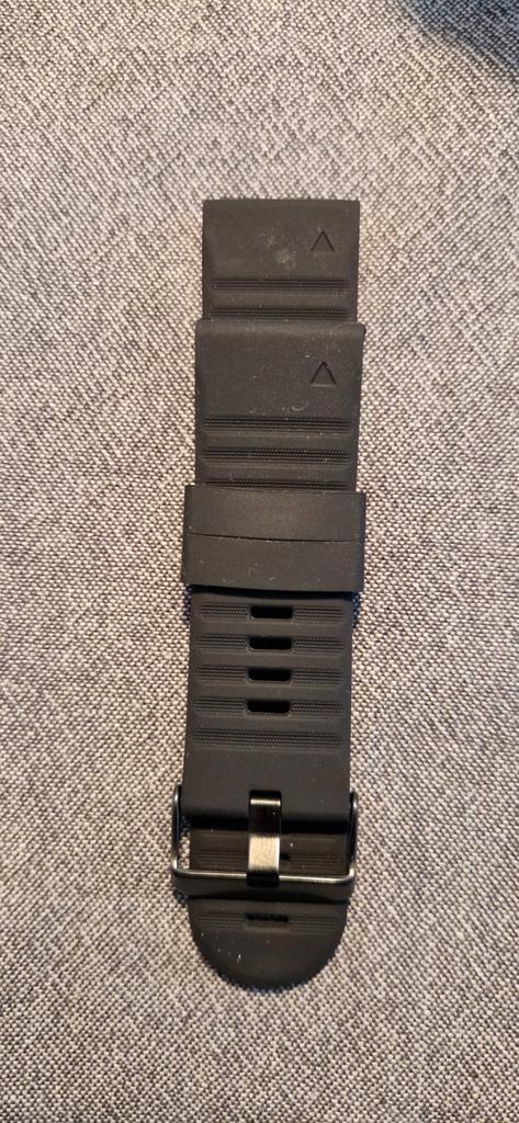 Nieuw 26mm Zwart Horlogebandje, Sieraden, Tassen en Uiterlijk, Horloges | Heren, Nieuw, Polshorloge, Overige merken, Kunststof