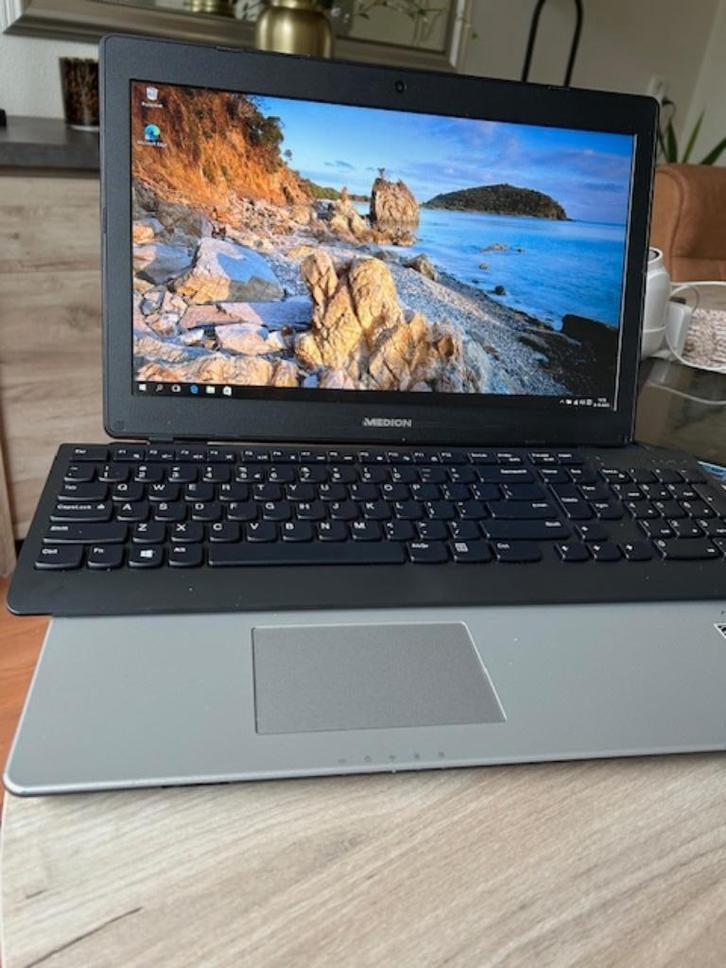 Medion Akoya E6436 MD 60550 Laptop 15,6", Computers en Software, Windows Laptops, Gebruikt, 15 inch, SSD, 2 tot 3 Ghz, 8 GB, Ophalen