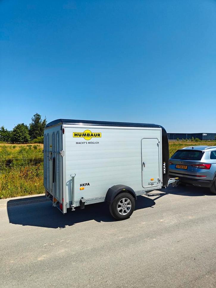 Humbaur gesloten aanhanger met laadklep, Auto diversen, Aanhangers en Bagagewagens, Zo goed als nieuw, Ophalen of Verzenden