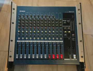Yamaha MG16/4 Mengpaneel in topstaat (incl adapter) beschikbaar voor biedingen